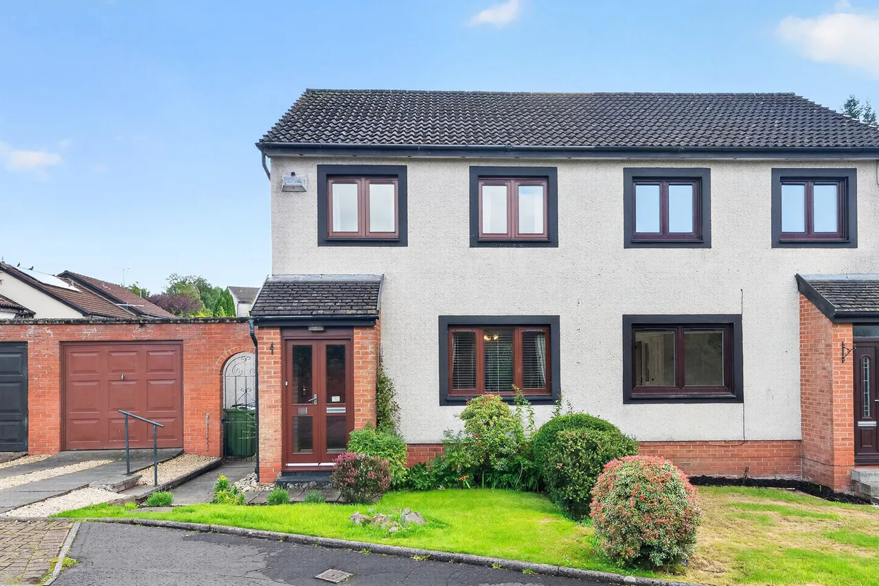 3 bed house for sale — Dundonald Crescent, Newton Mearns, Lanarkshire, G77