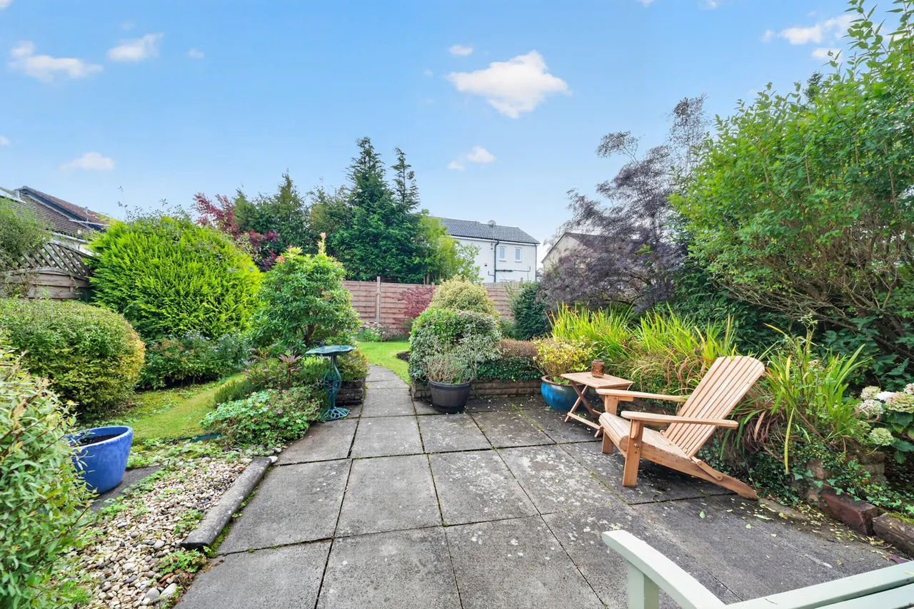 Dundonald Crescent, Newton Mearns, Lanarkshire, G77, photo 17