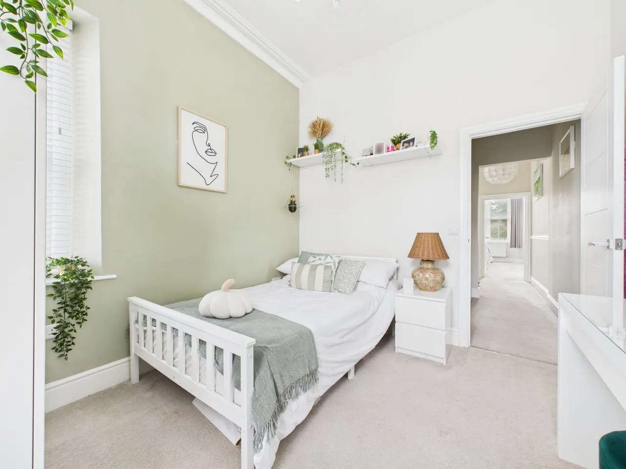 Weston-Super-Mare, BS23, photo 8
