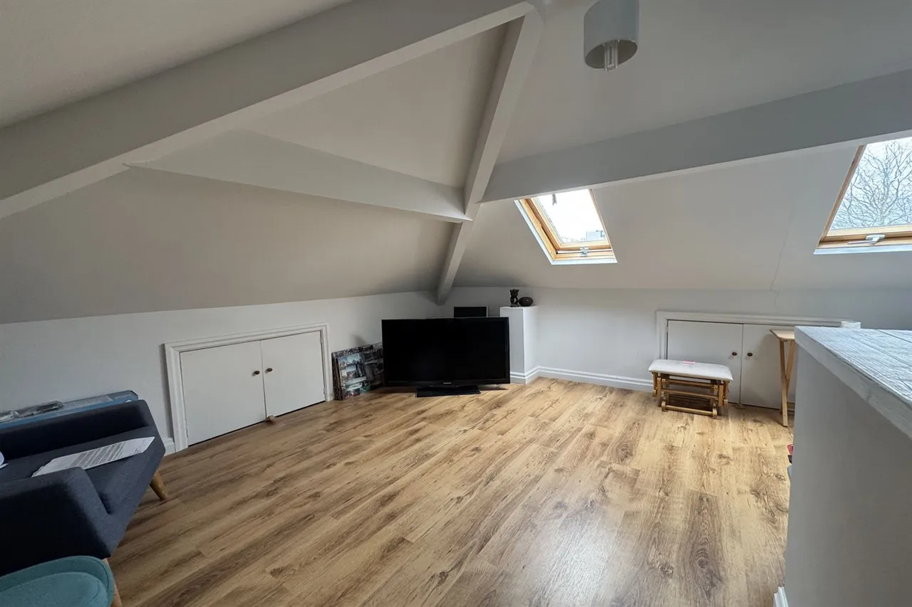Parkfield Avenue, Stockport, photo 14