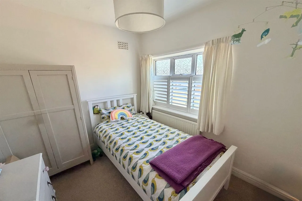Parkfield Avenue, Stockport, photo 13