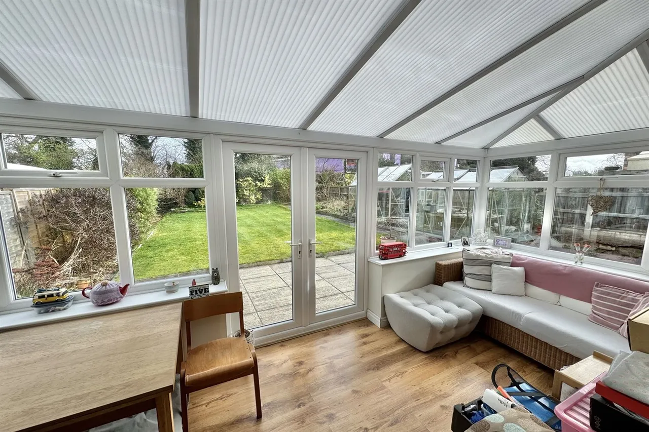 Parkfield Avenue, Stockport, photo 7