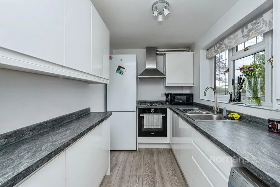 Morley Close, Yateley, GU46, photo 4