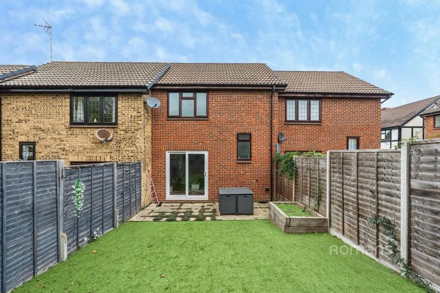 Morley Close, Yateley, GU46, photo 7