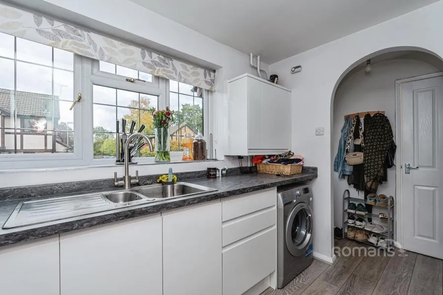 Morley Close, Yateley, GU46, photo 8