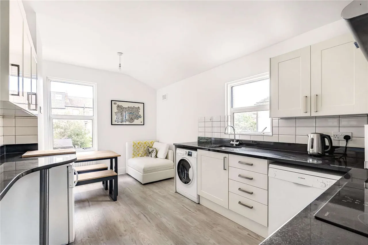 Whitestile Road, Brentford, TW8 9NJ, photo 4