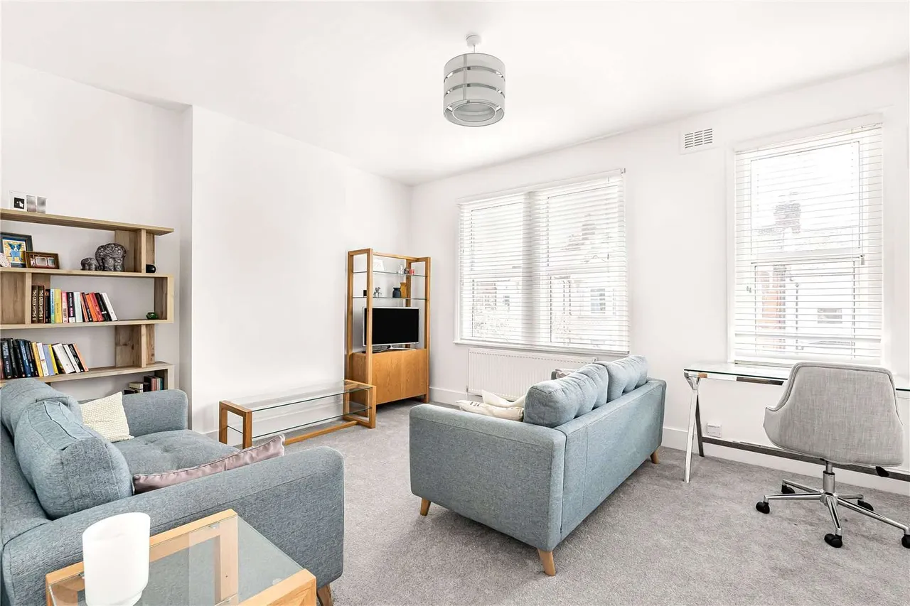 2 bed flat for sale — Whitestile Road, Brentford, TW8 9NJ