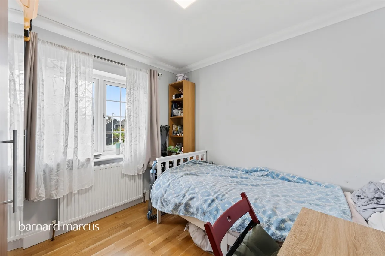 Motspur Park, New Malden, KT3, photo 14