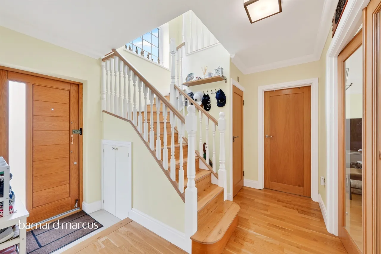 Motspur Park, New Malden, KT3, photo 5
