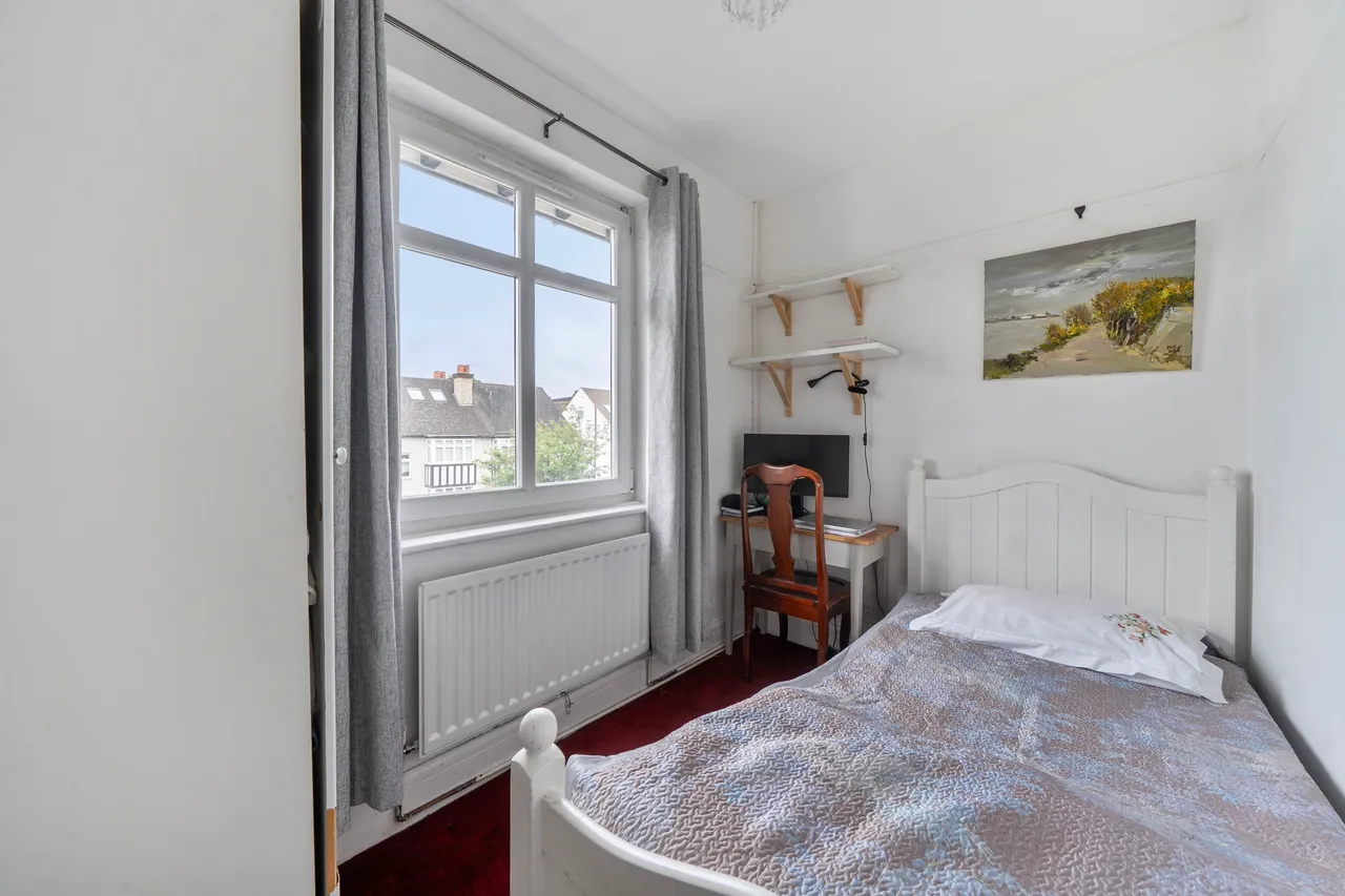 17 Westbrook Road, London, photo 12