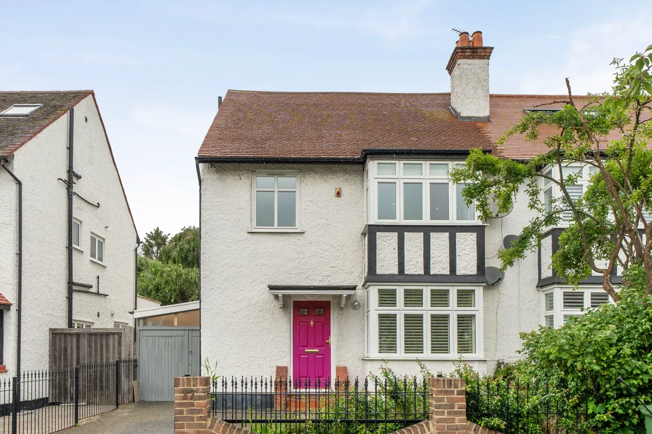 4 bed house for sale — 17 Westbrook Road, London