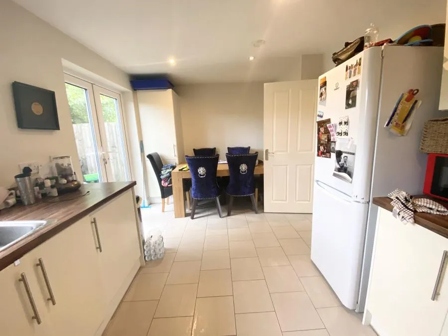 Chesswood Road, Worthing, BN11, photo 4