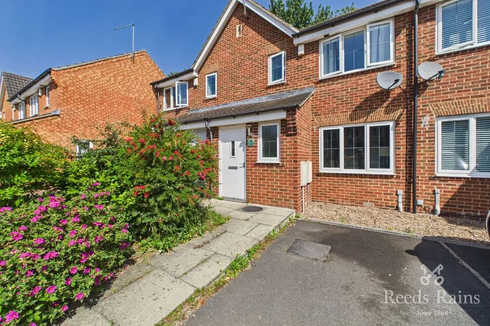 3 bed house for sale — Cromwell Mount, Pontefract, West Yorkshire, WF8