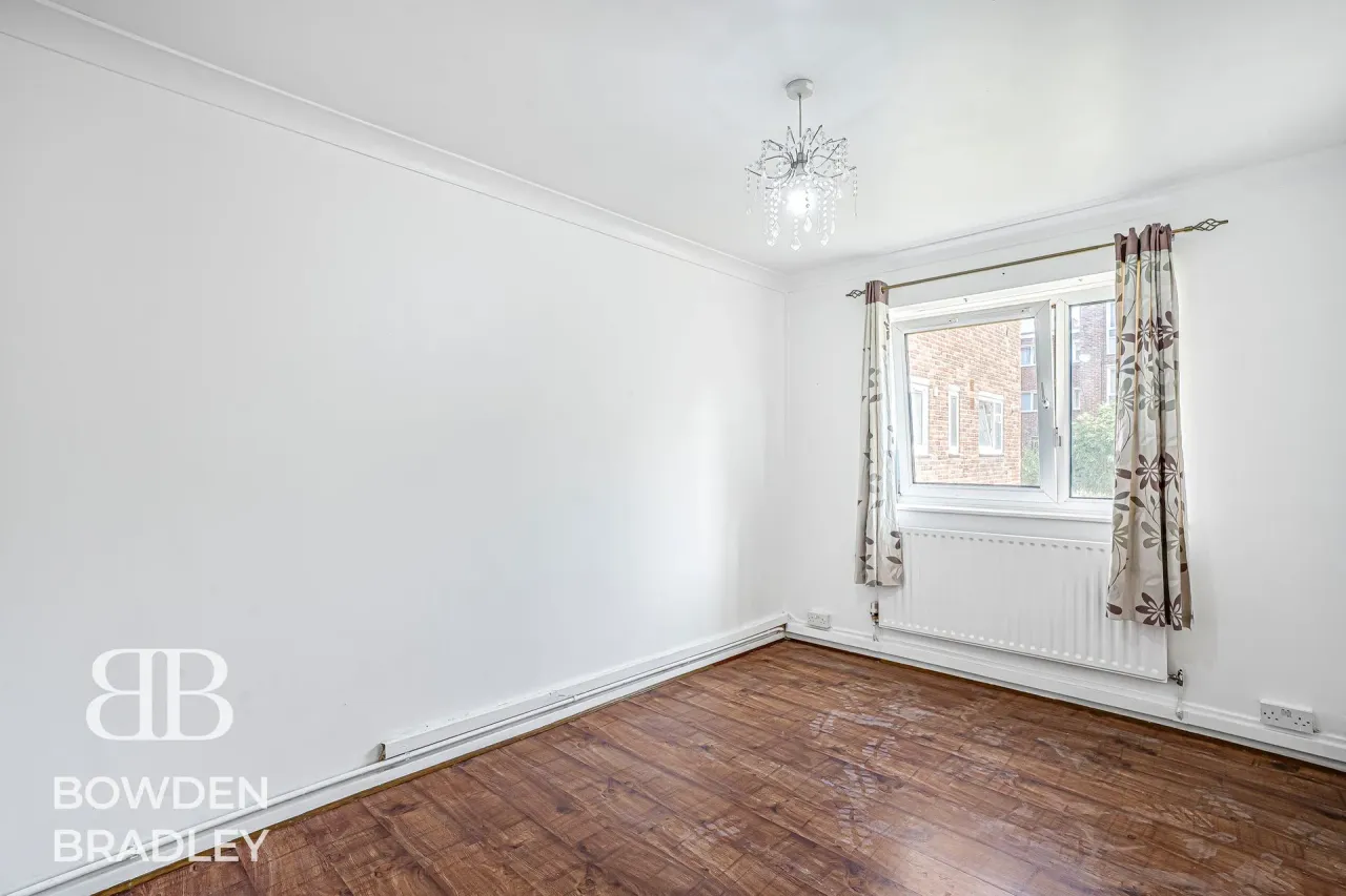 The Shaftesburys, Barking, IG11, photo 10