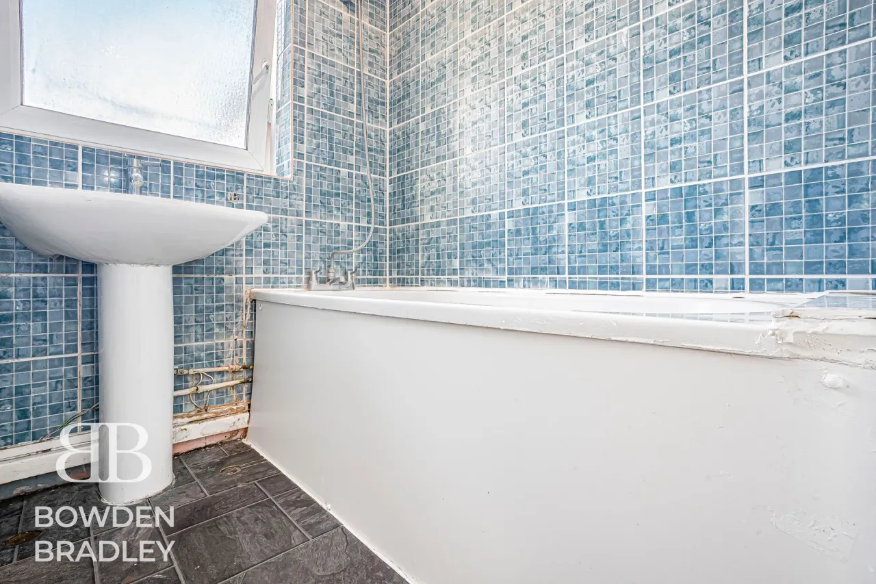 The Shaftesburys, Barking, IG11, photo 28