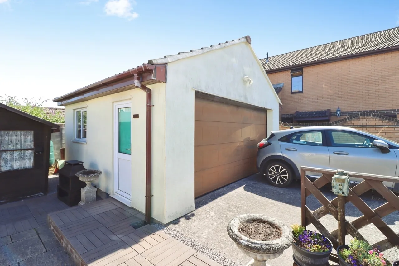 Sweets Road, Kingswood, Bristol, BS15, photo 20