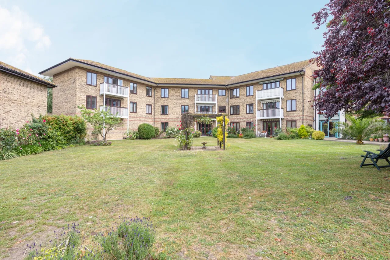 2 bed flat for sale, Lyell Road, Birchington, CT7