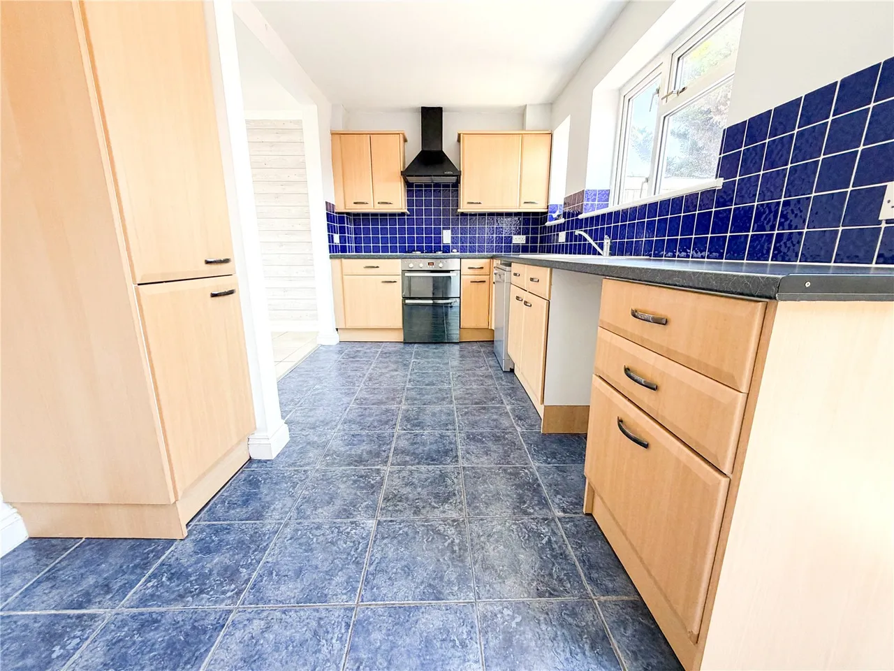 Sutherland Avenue, Burnham-on-Sea, TA8, photo 4