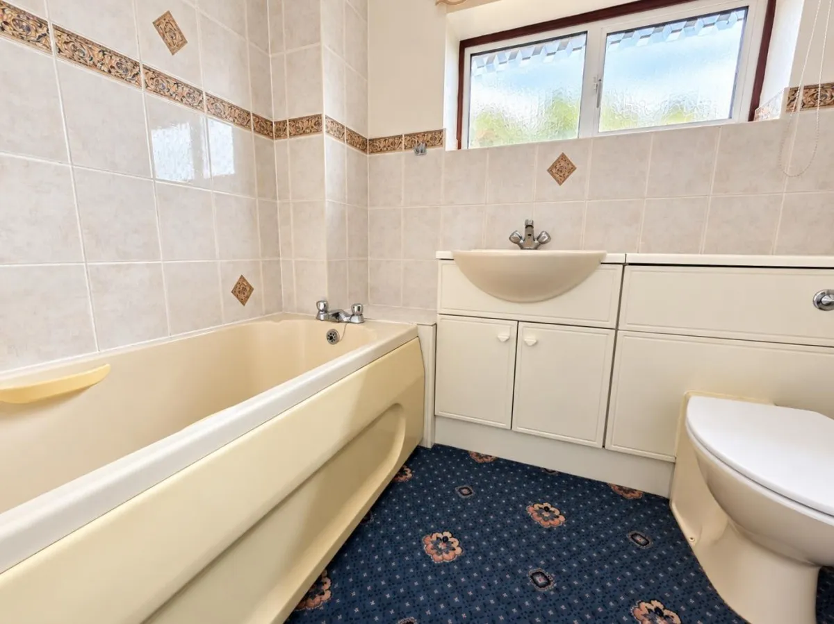 Insley Gardens, Hucclecote, GL3, photo 7