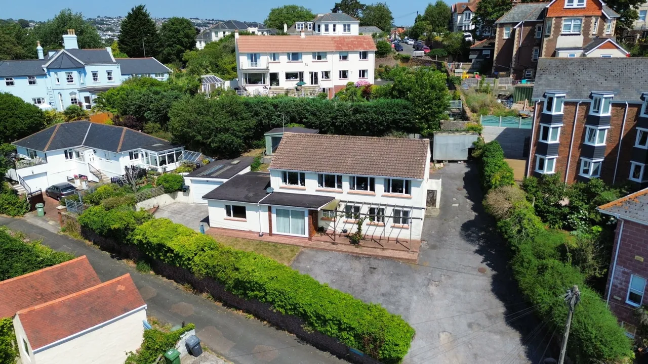 Youngs Park Lane, Goodrington, photo 12