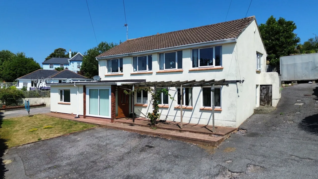 4 bed house for sale, Youngs Park Lane, Goodrington