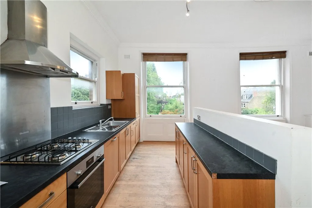 Priory Road, London, NW6, photo 3