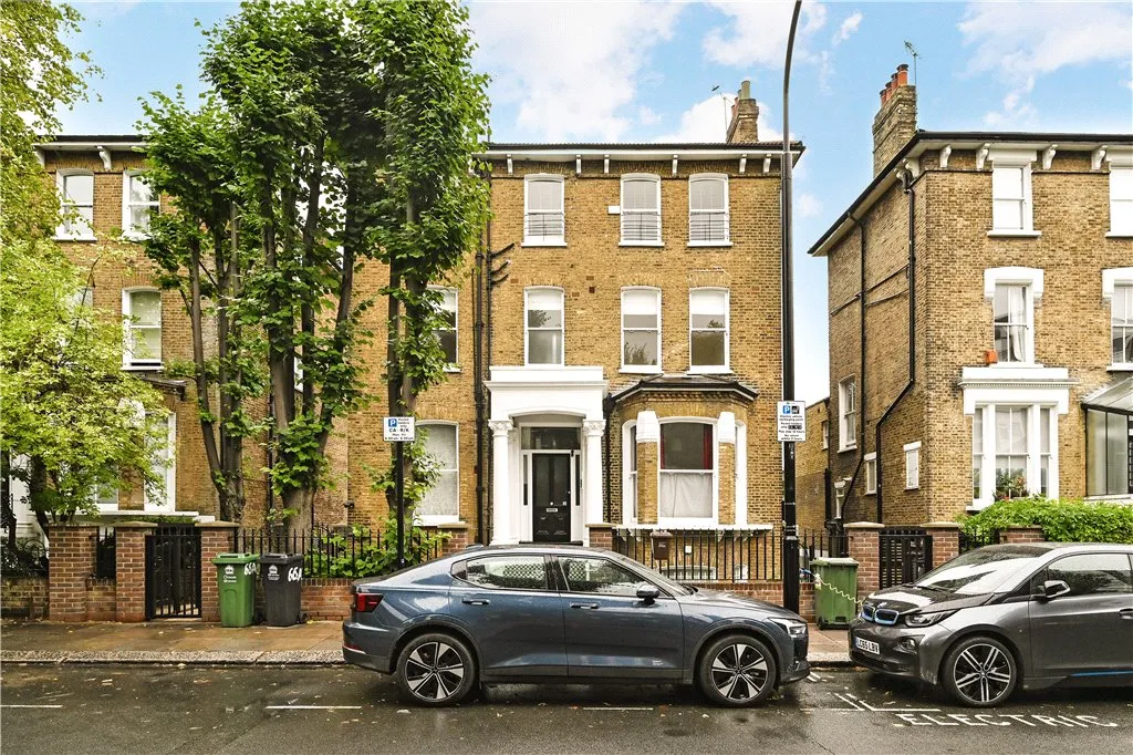 3 bed flat for sale — Priory Road, London, NW6