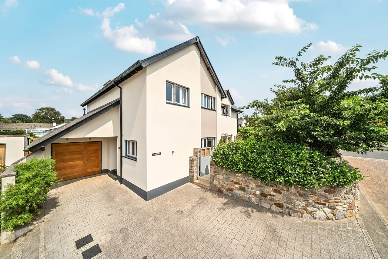 4 bed property for sale, Well Close, Kingsteignton, TQ12