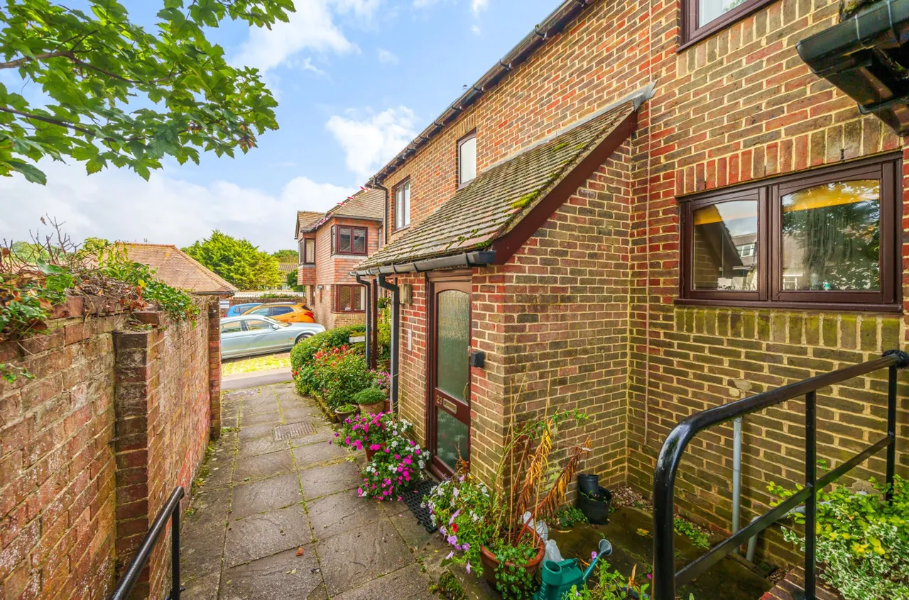 White Horse Court, Storrington, RH20, photo 9