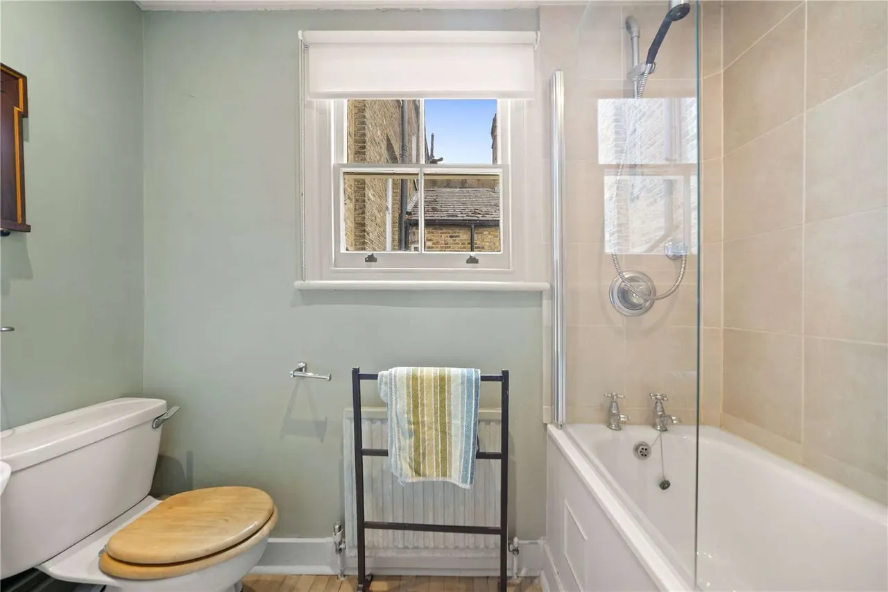 Eglantine Road, London, SW18 2DE, photo 10
