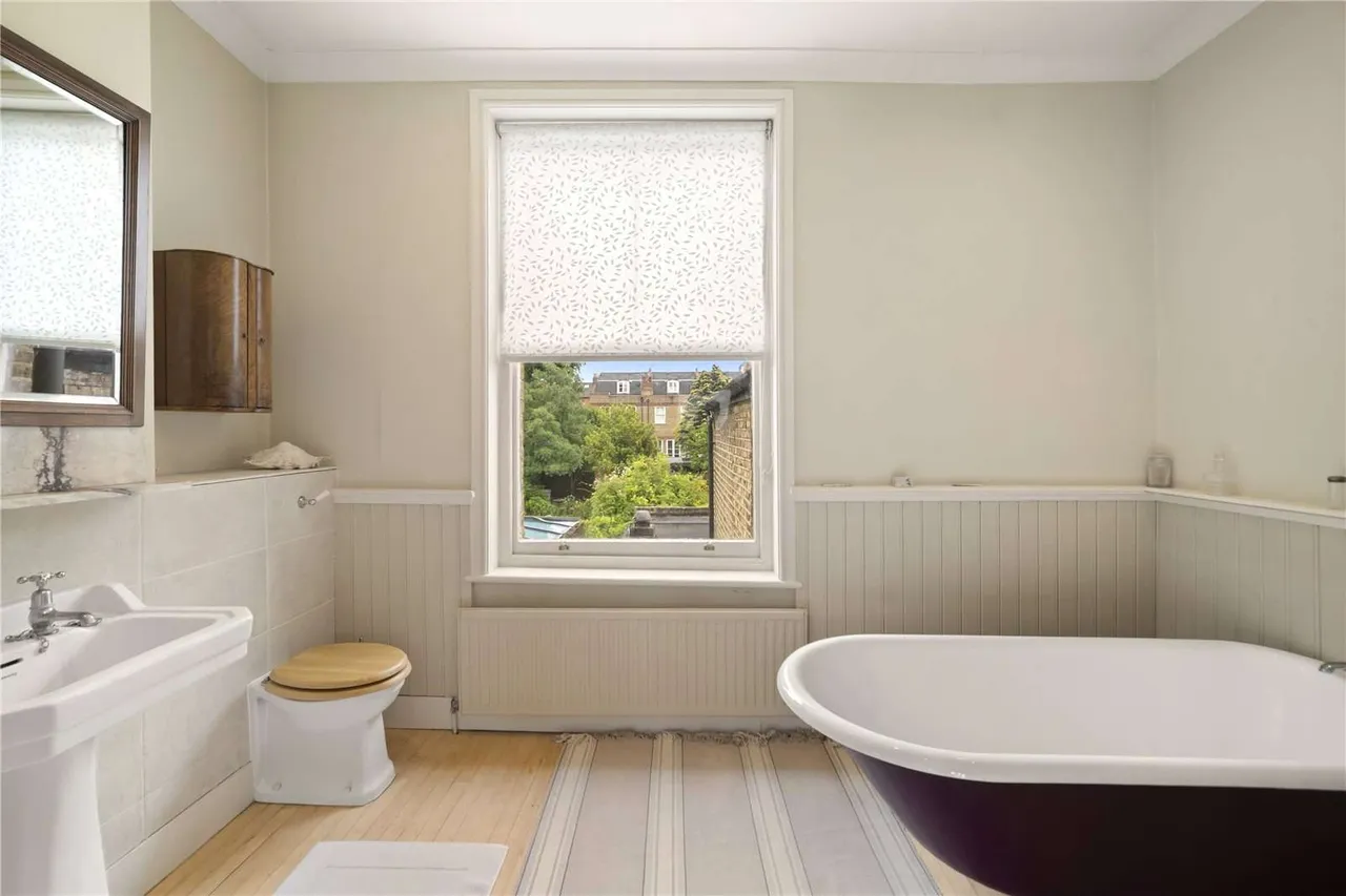Eglantine Road, London, SW18 2DE, photo 11