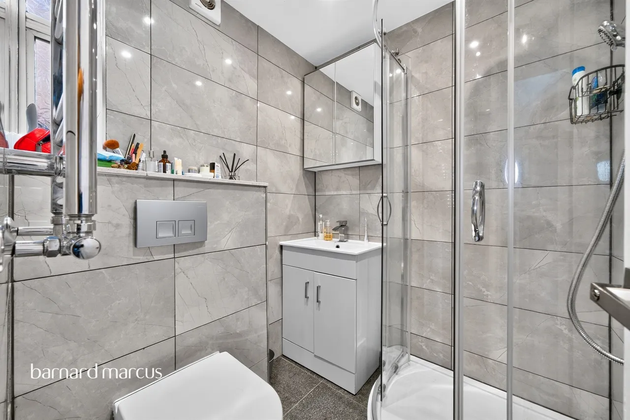 Shelson Avenue, Feltham, TW13, photo 9