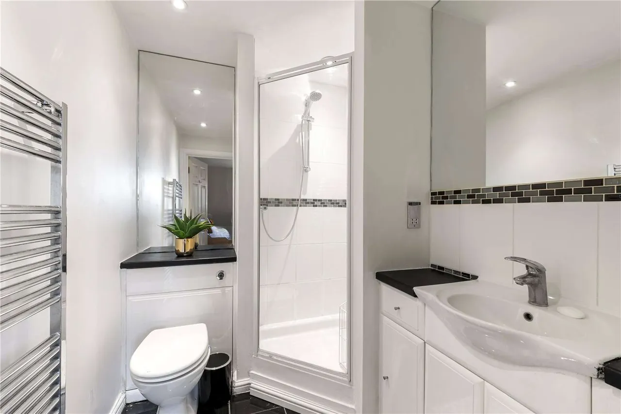 Sydenham Road, Guildford, Surrey, GU1 3ST, photo 8