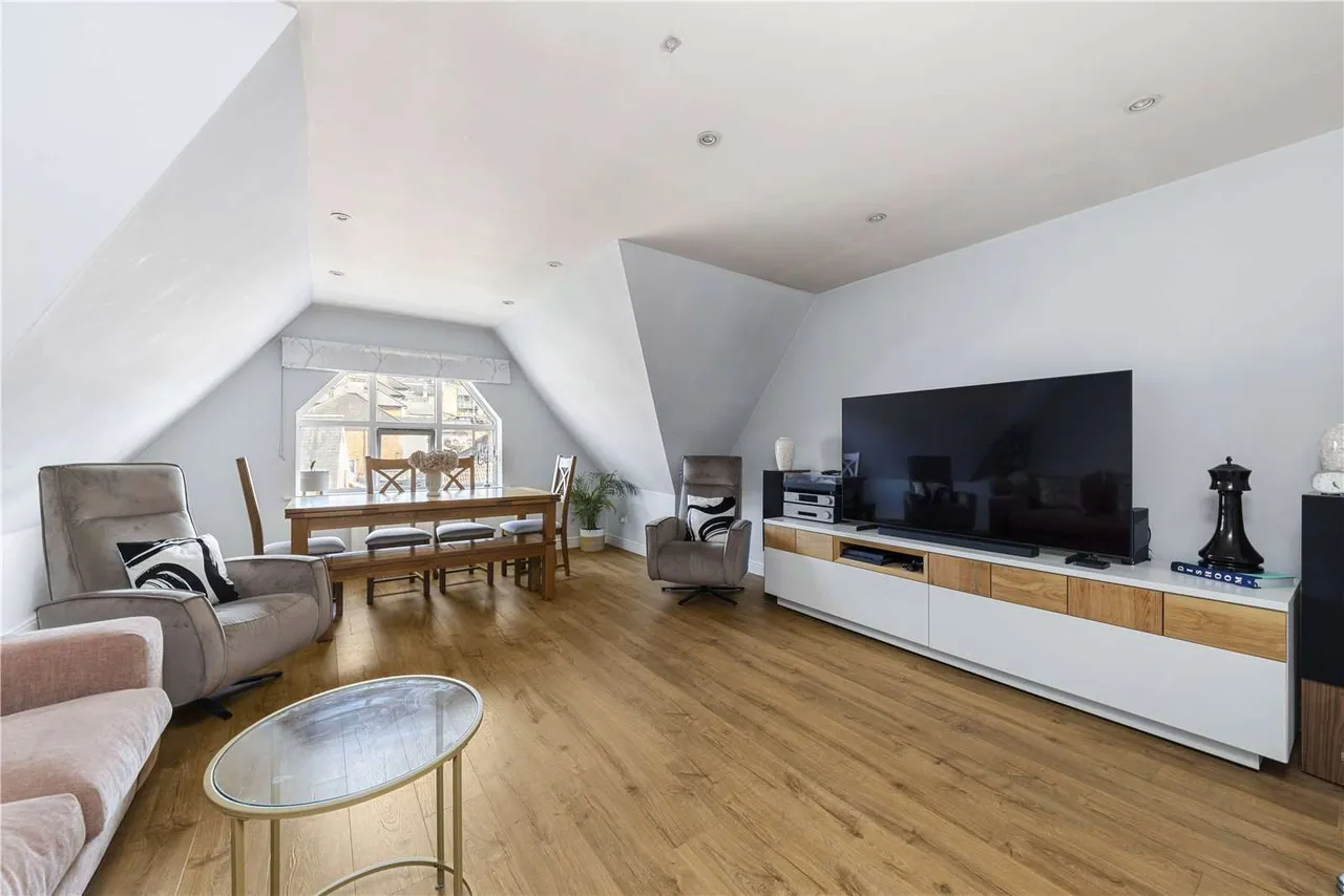 Sydenham Road, Guildford, Surrey, GU1 3ST, photo 3