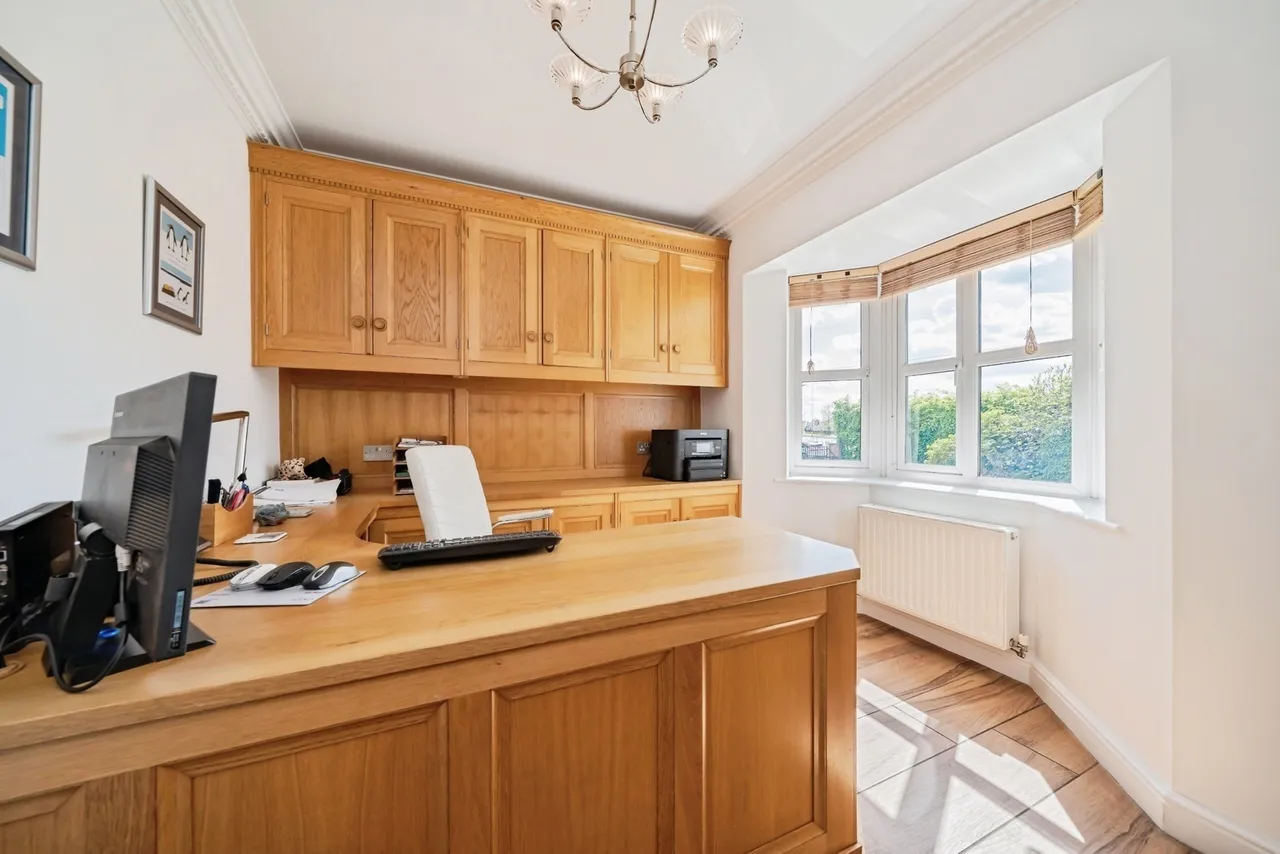 The Brackens, Delph Lane, Daresbury, Warrington, WA4, photo 36