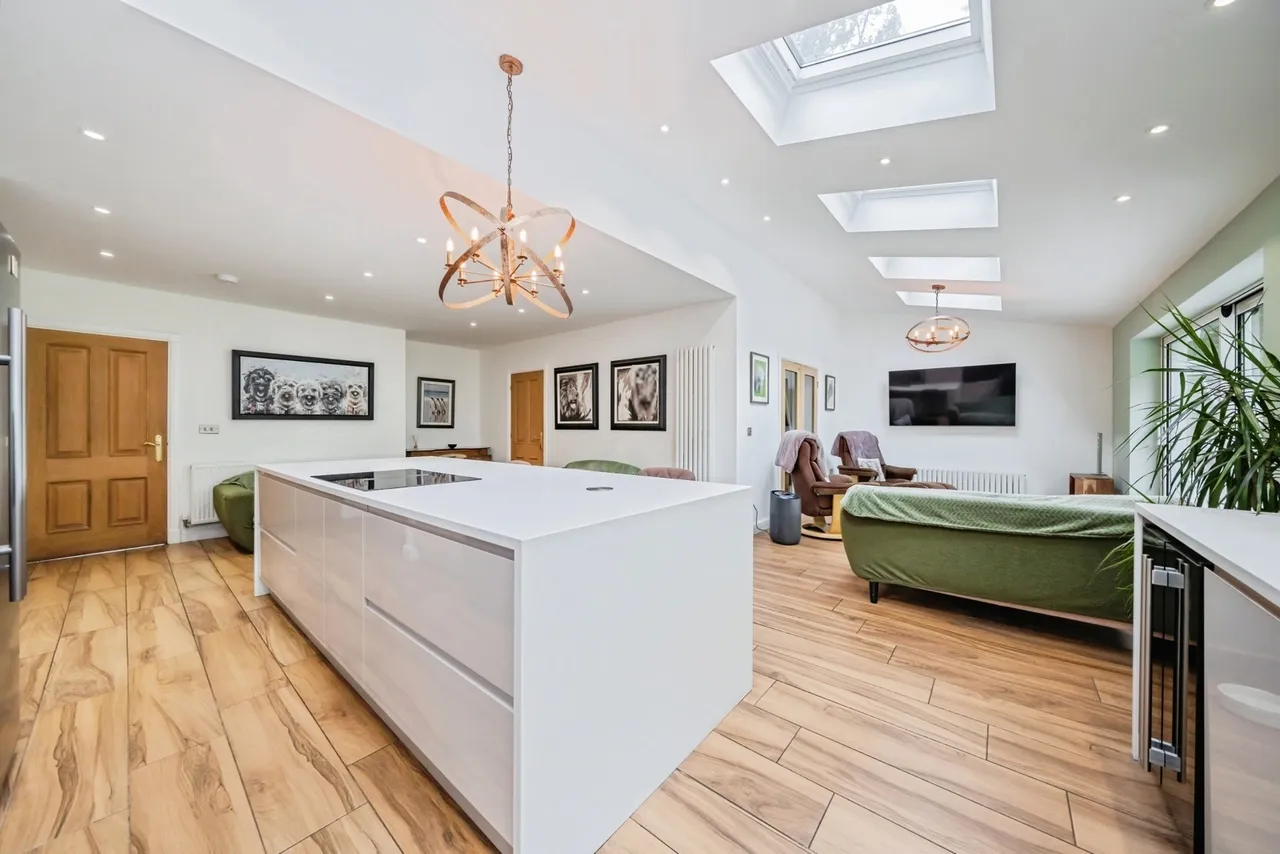 The Brackens, Delph Lane, Daresbury, Warrington, WA4, photo 32