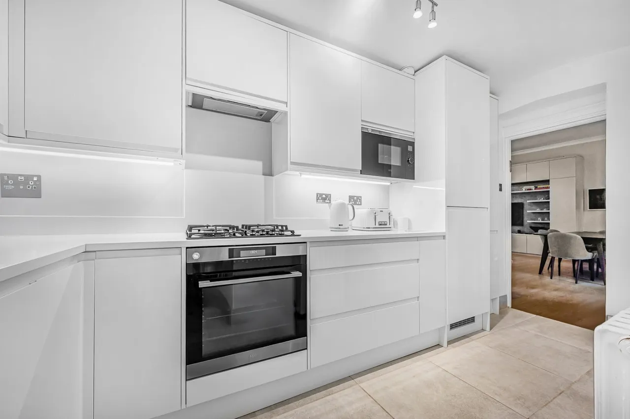 Fitzjohns Avenue, Hampstead, NW3, photo 11