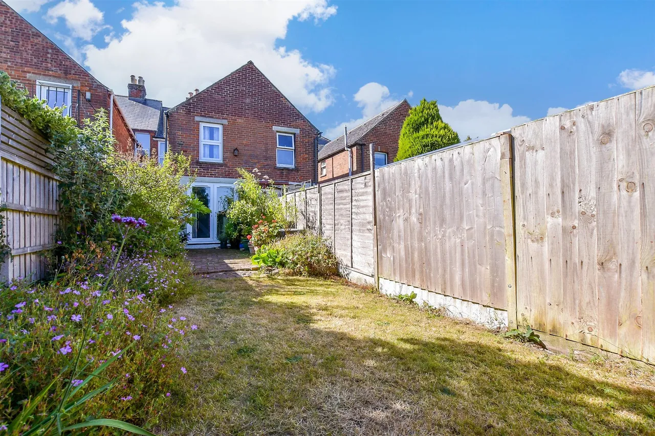 Albert Road, Gurnard, PO31, photo 10