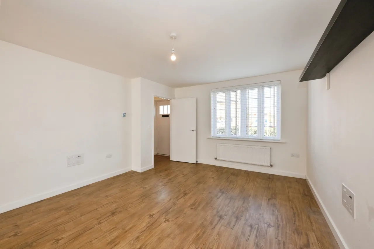 Blackbird Gardens, Langford, Biggleswade, Bedfordshire, SG18, photo 8