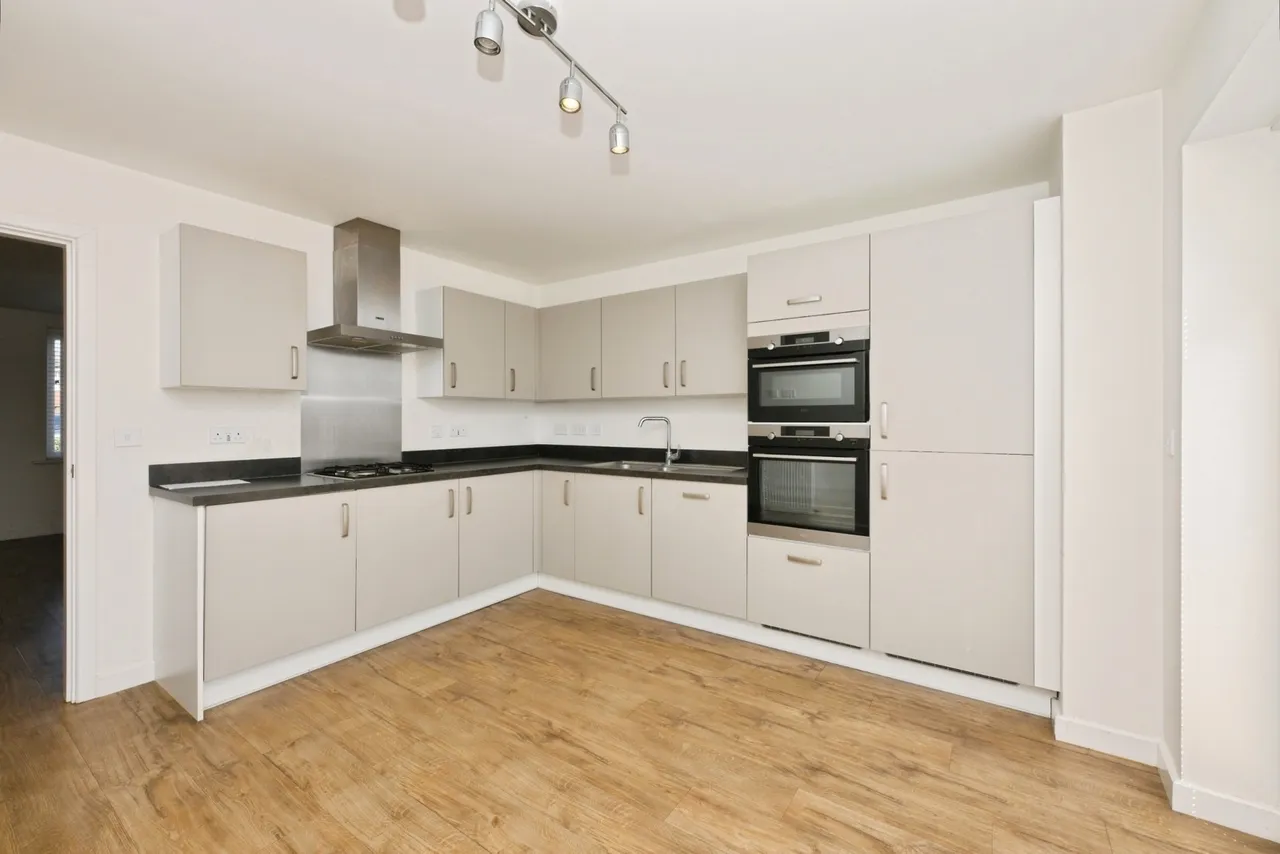 Blackbird Gardens, Langford, Biggleswade, Bedfordshire, SG18, photo 3