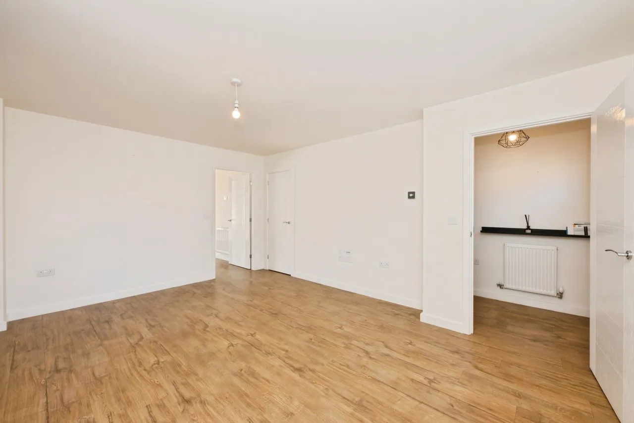Blackbird Gardens, Langford, Biggleswade, Bedfordshire, SG18, photo 6