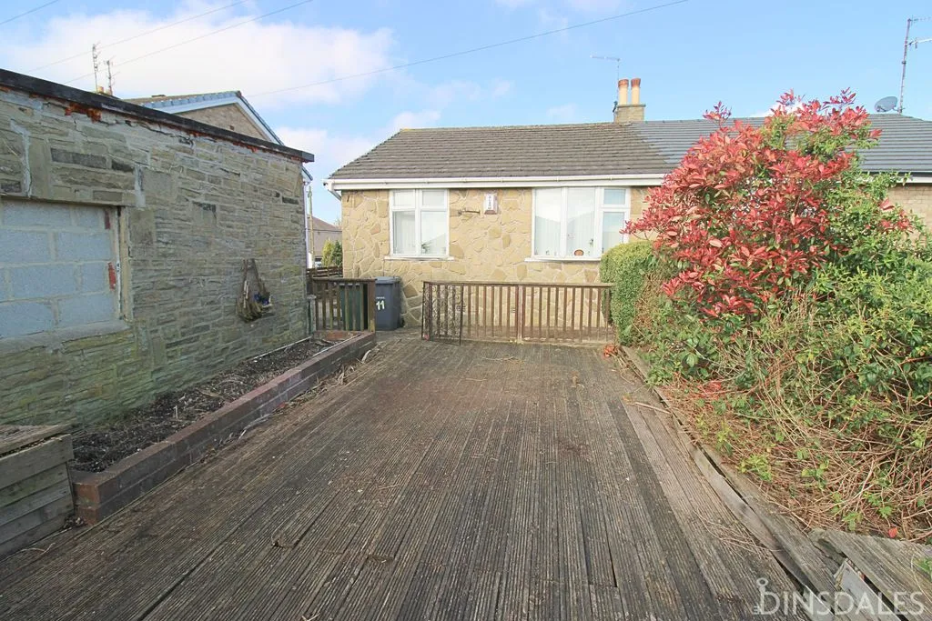 Leaventhorpe Lane, Bradford BD8 0EF, photo 7