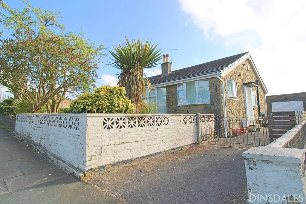 2 bed house for sale — Leaventhorpe Lane, Bradford BD8 0EF