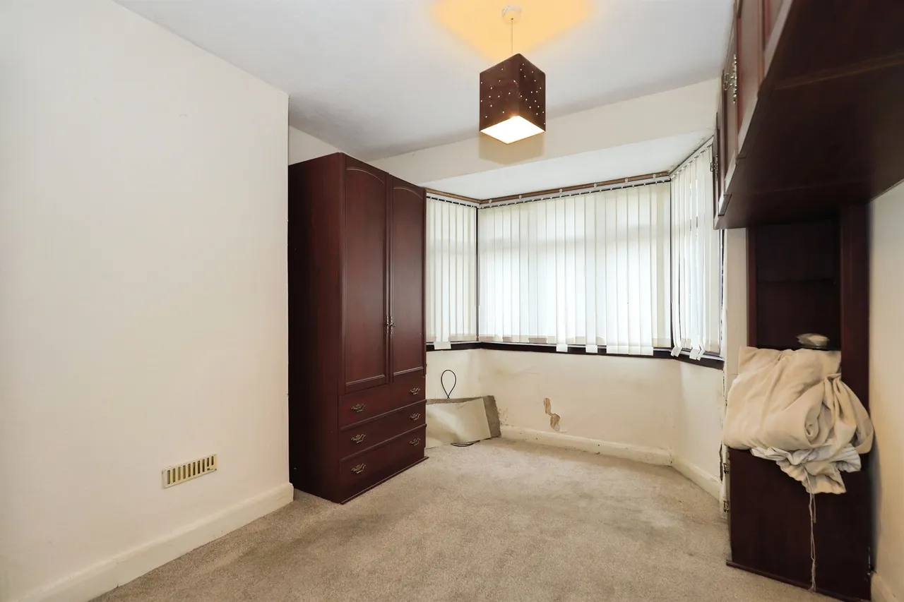 Skidmore Road, Bilston, WV14, photo 15