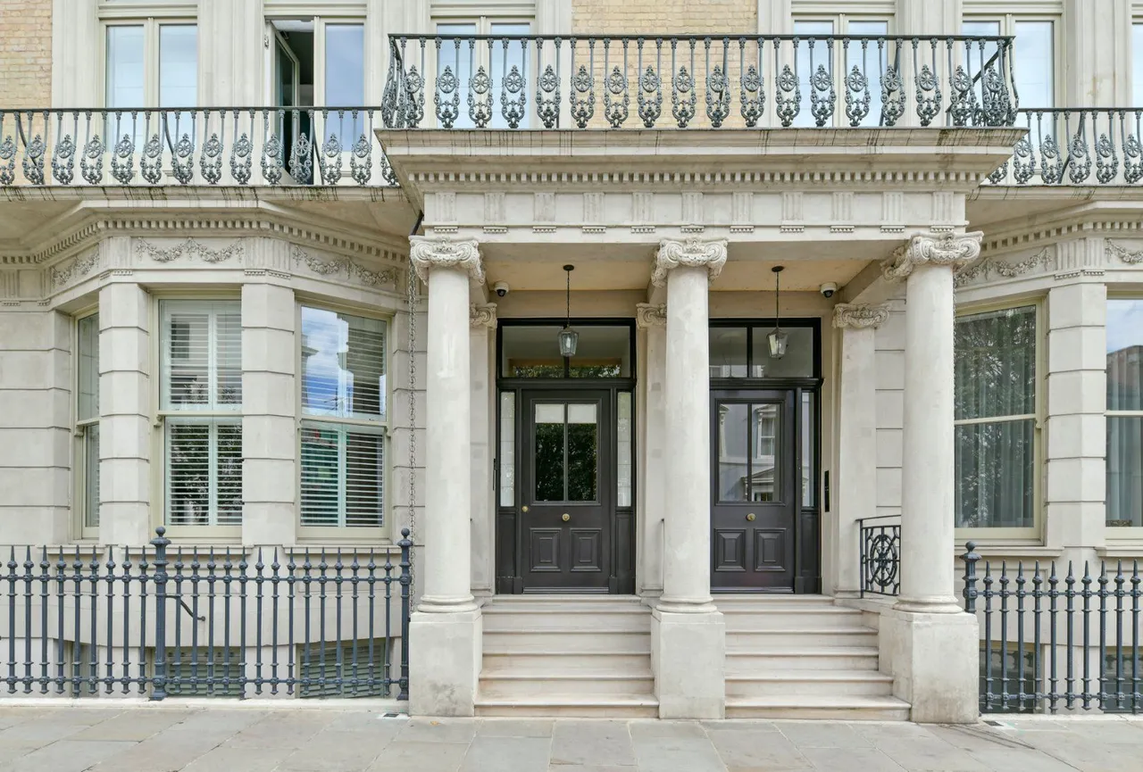 1 bed flat for sale — Victoria Road, Kensington, London, W8 5RF