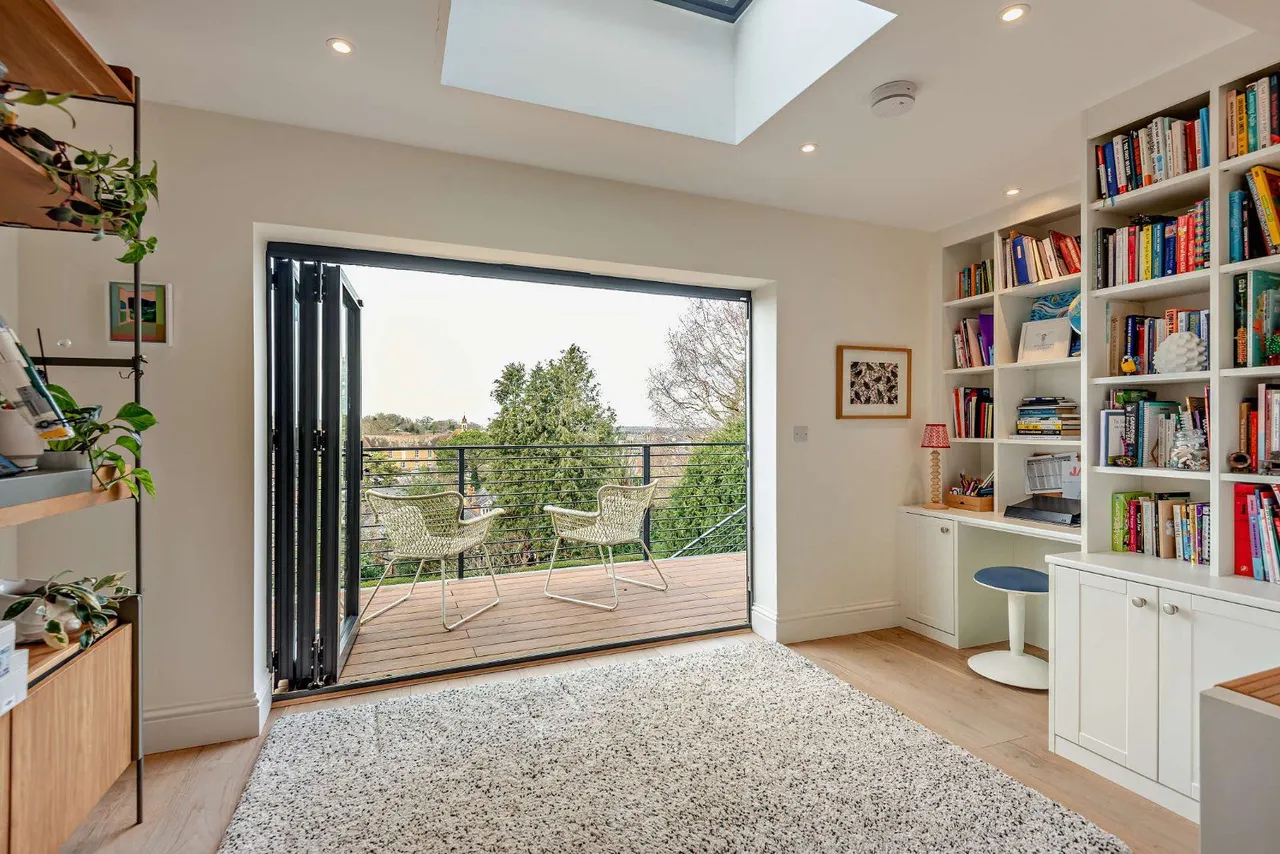 Mountside, Guildford, Surrey, GU2 4JE, photo 9
