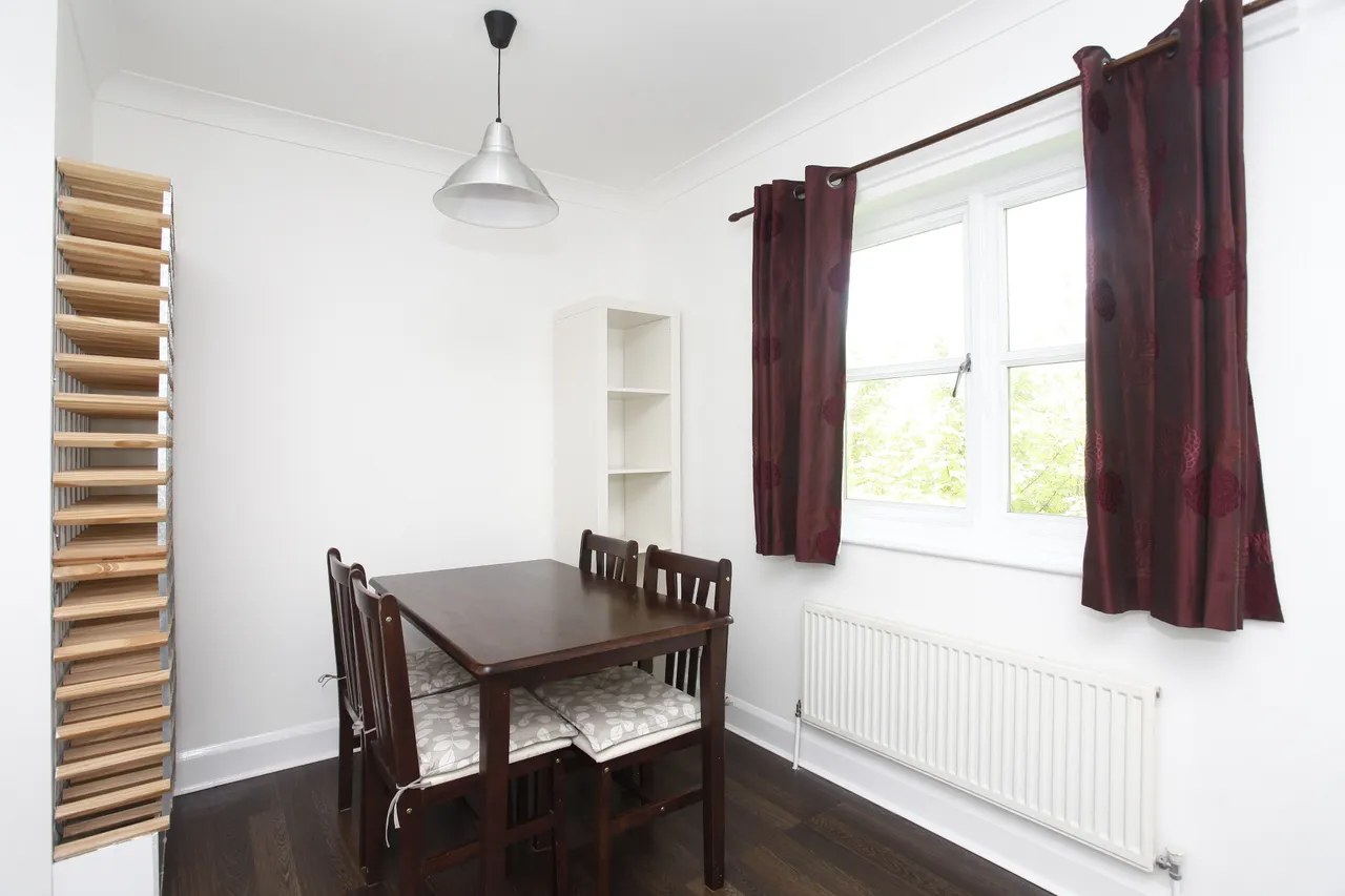 9 Moore Court, 2-10 Alexandra Road, London, photo 4