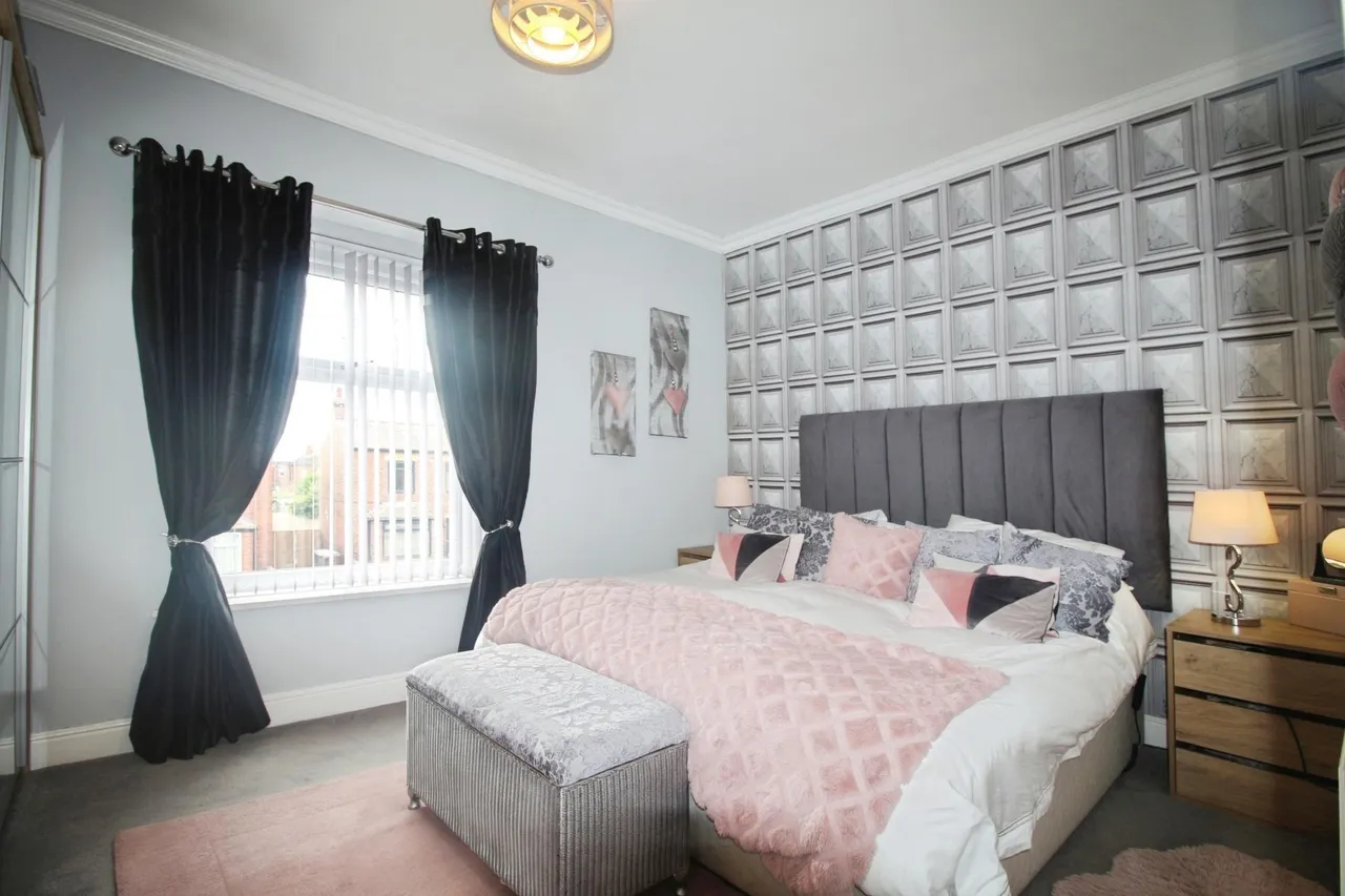 Bradford Road, Tingley, WF3, photo 7