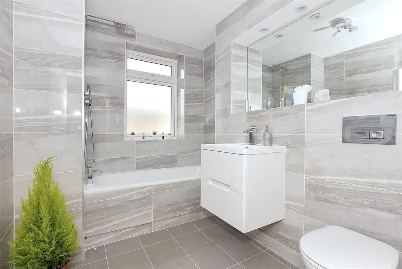 Otterfield Road, West Drayton, UB7, photo 8