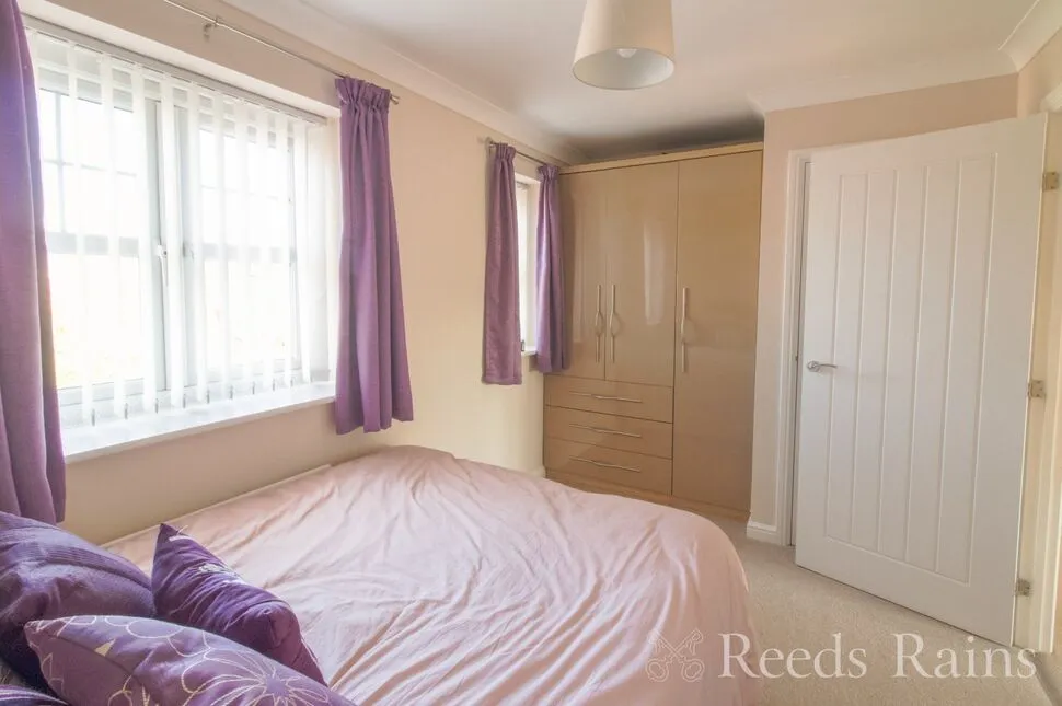 Churchill Lane, Ellesmere Port, Cheshire, CH65, photo 7